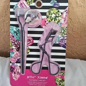 BETSEY JOHNSON EYELASH COMBO